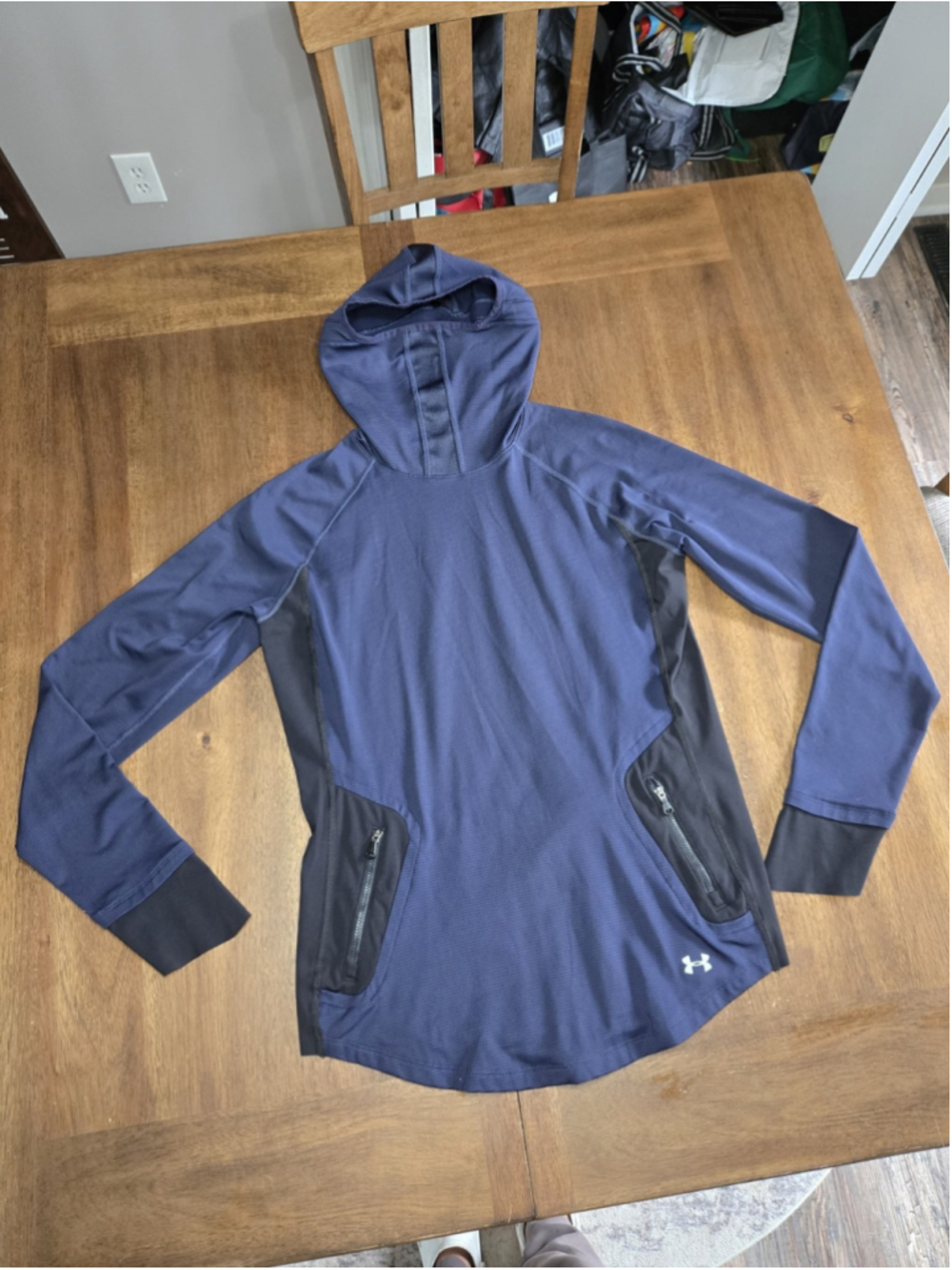 Women's Medium Under Armour ColdGear Threadborne Balaclava Long Sleeve NavyBlack